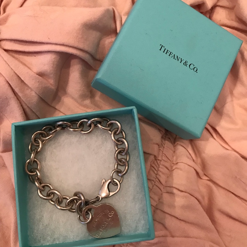 Return to Tiffany & Co. Heart Bracelet